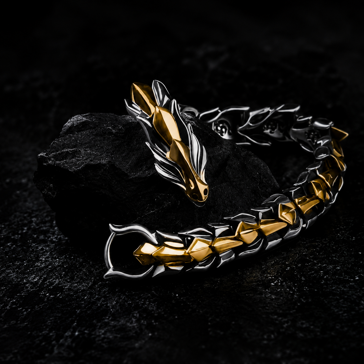 Noir Scale Bracelet